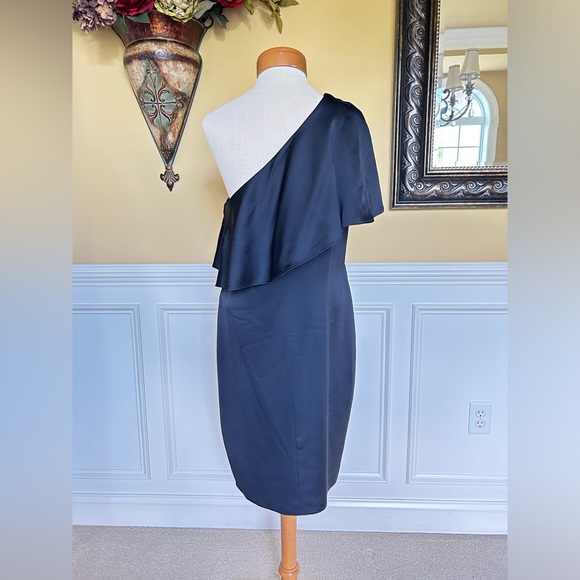 Ralph Lauren, Black Satin One shoulder Cocktail Party Dress, Formal - Picture 3 of 8